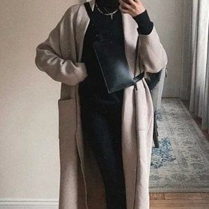 NWOT Everlane Italian Leather Simple Crossbody Sling Belt Bag Black
